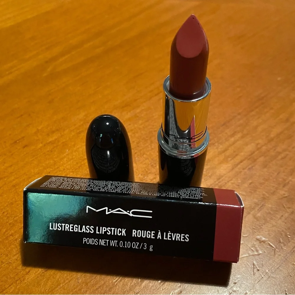 MAC Lustreglass Lipstick Business Casual